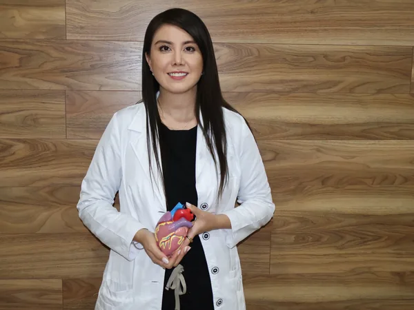Consulta cardiológica Dra. Karen Vargas en Zacatecas